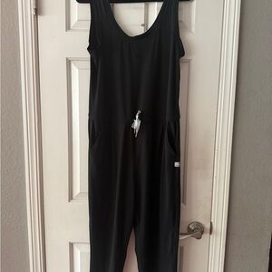 Vuori Daydreamer Jumpsuit Black Sleeveless Jogger Athleisure Size M EUC